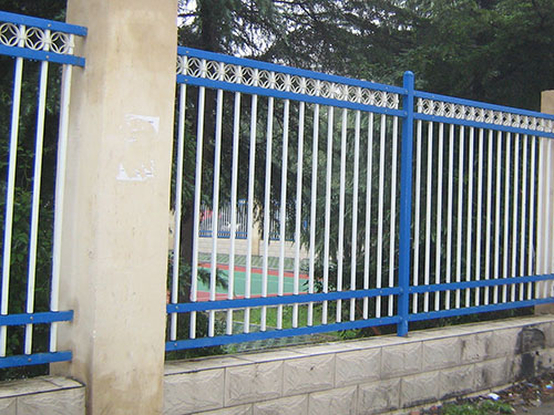 鋅鋼護欄(現貨) 鋅鋼護欄(現貨)