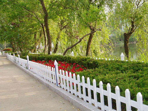 pvc草坪護欄 pvc草坪護欄