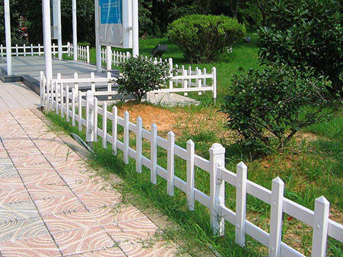 pvc草坪護欄 pvc草坪護欄