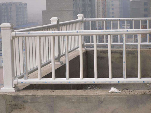 PVC陽臺護欄案例 PVC陽臺護欄案例