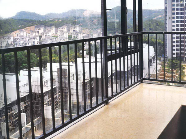 鋅鋼陽(yáng)臺(tái)護(hù)欄案例 鋅鋼陽(yáng)臺(tái)護(hù)欄案例